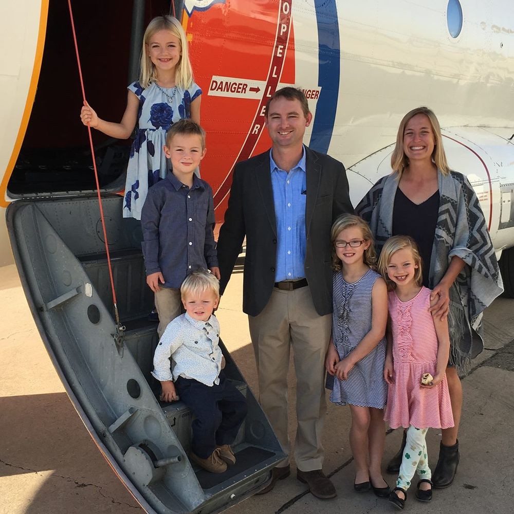 Meet your Posher, Moyra